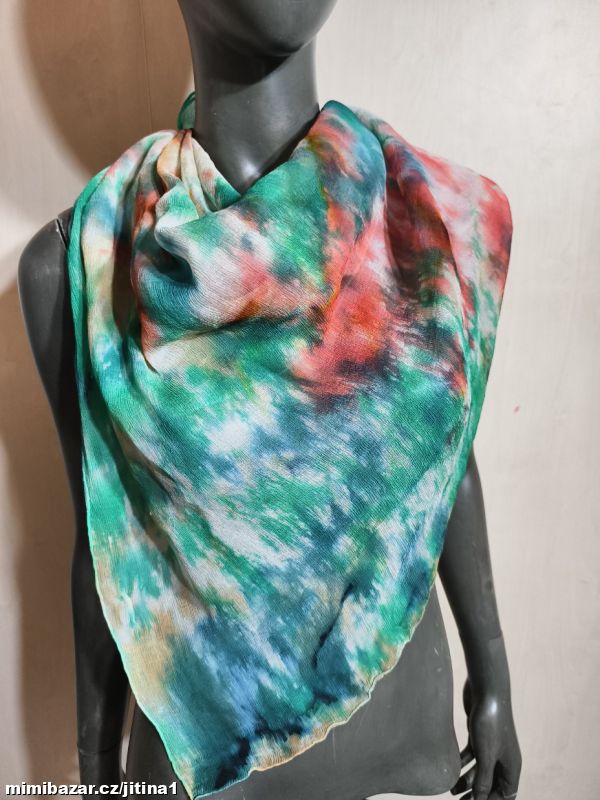 Hedvábný šátek batika