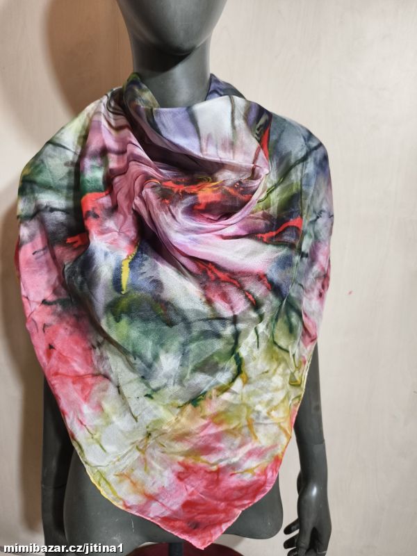 Hedvábný šátek batika
