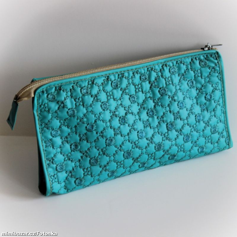 Retro omyvatelná, vyšívaná toaletní taška