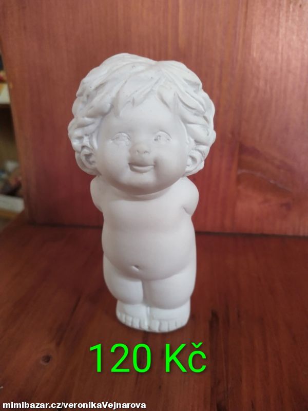 Buclatý andělíček soška