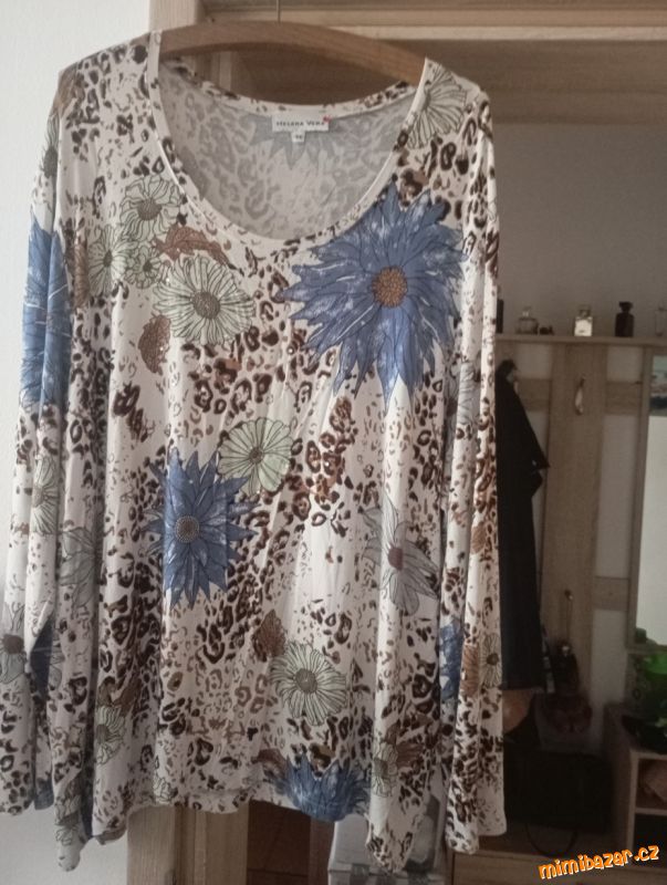 pružná halenka s dlouhým rukávem 54