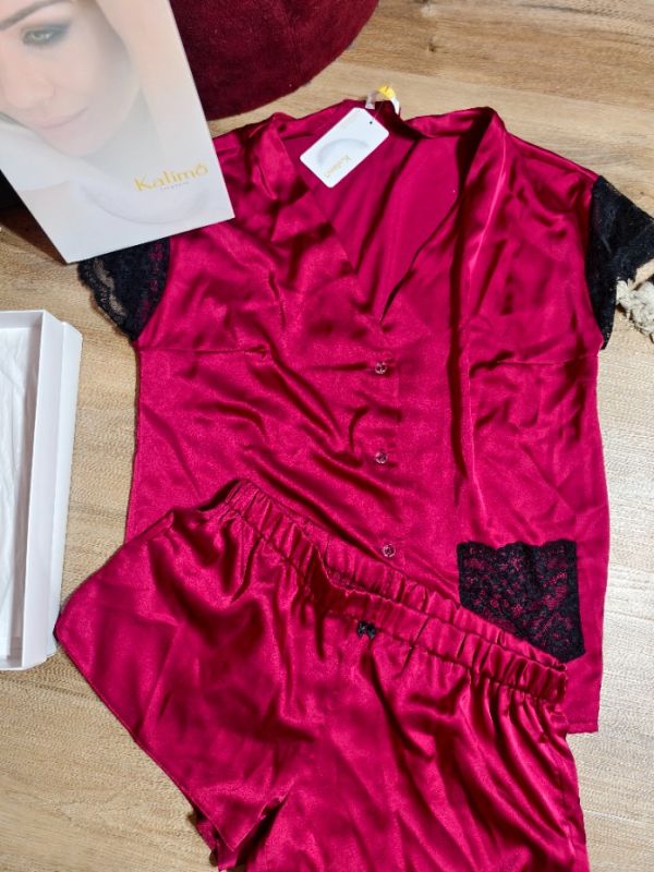 krásné saténové pyžamo červené vel M, kalimo