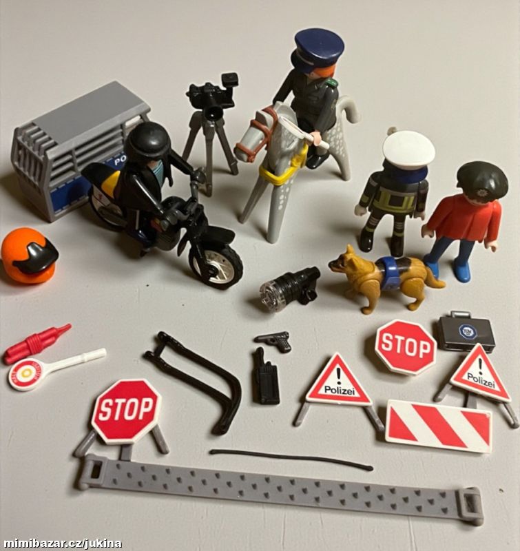 PLAYMOBIL motorkář a policie č. 6130
