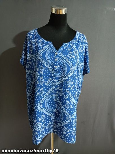 *** MOC KRÁSNÁ DÁMSKÁ VZOROVANÁ HALENKA, 52/54 ***