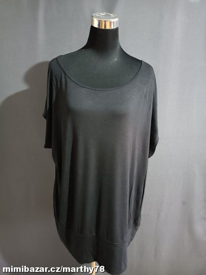 *** KRÁSNÉ DÁMSKÉ TRIKO BEZ VZORU, VEL.52/54 ***
