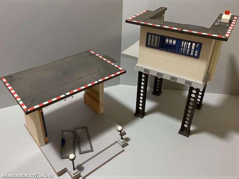 PLAYMOBIL policejní stanice 5182