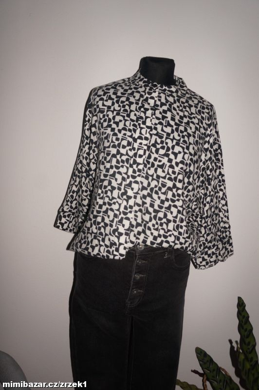 Nádherná halenka vel.XL