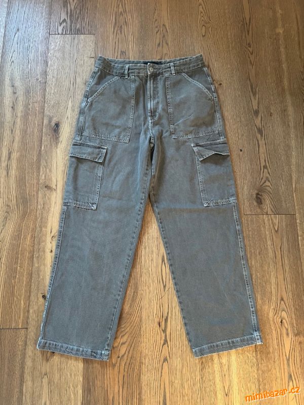 Cargo kalhoty/džíny Pull Bear vel. EUR 42