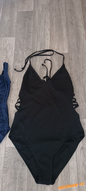 Celkové plavky N.O.V.É.