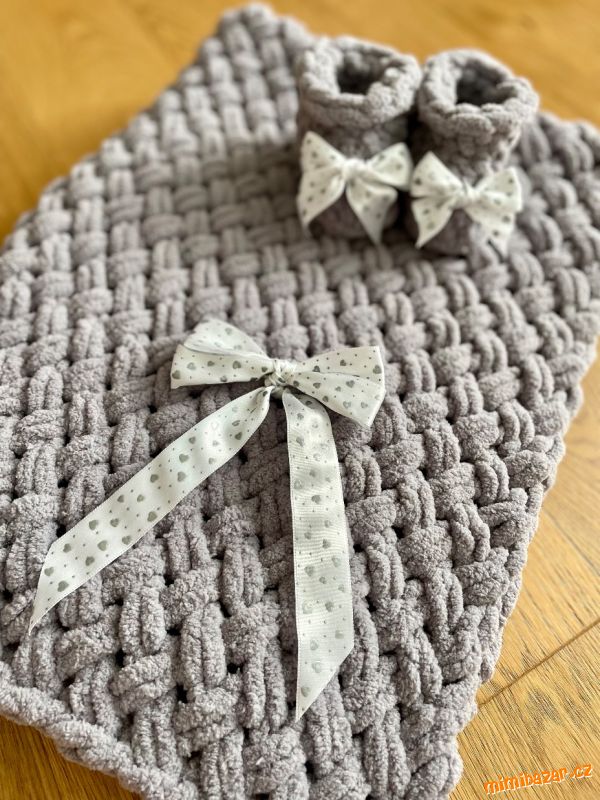 Set pro miminko - deka a capáčky