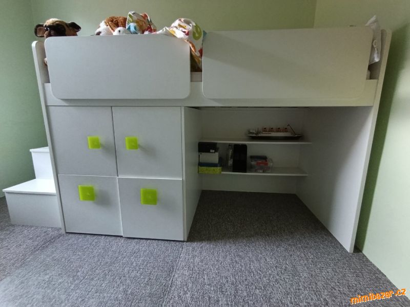 Dětská vyvýšená postel