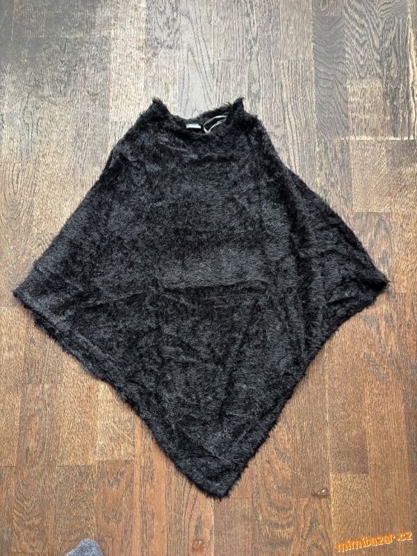 Černé dívčí pončo