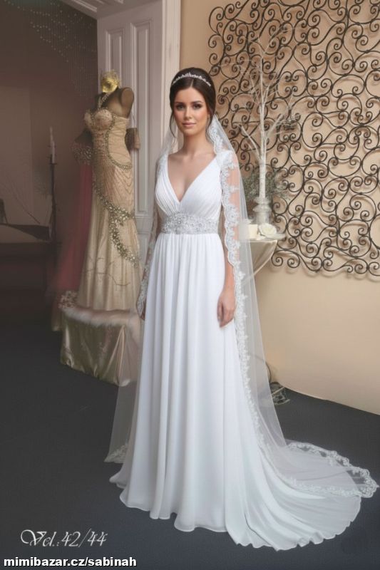 SVATEBNÍ ŠATY S VLEČKOU vel.42/44
