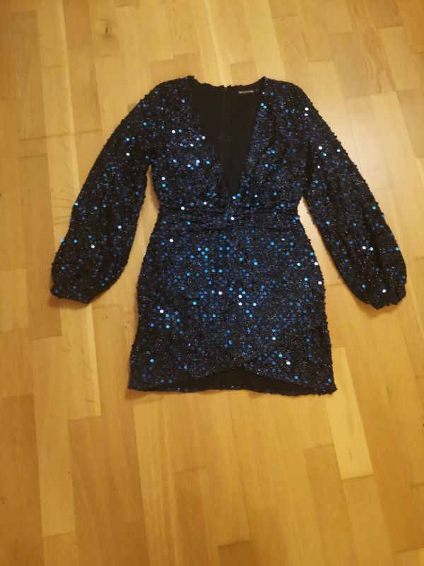 Třpytivé mini šaty
