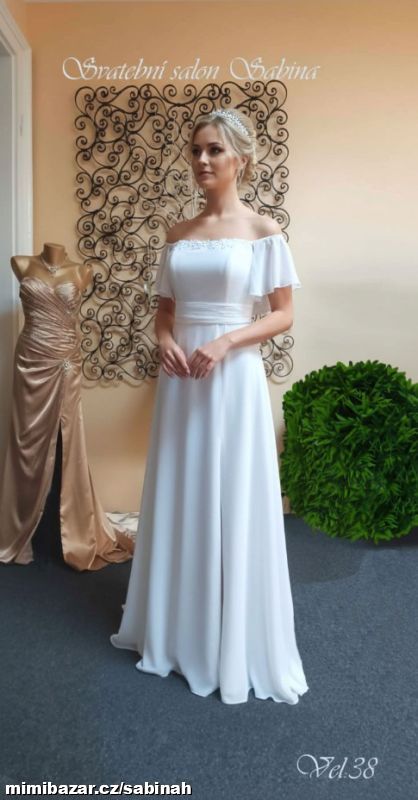 BÍLÉ JEDNODUCHÉ SVATEBNÍ ŠATY vel.38