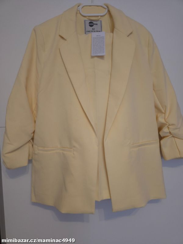 Prodám nový dams.komplet sáčko + kalhoty v.40/42