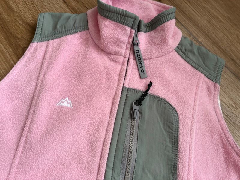 Vesta flees "SNOZU", v. M dětská