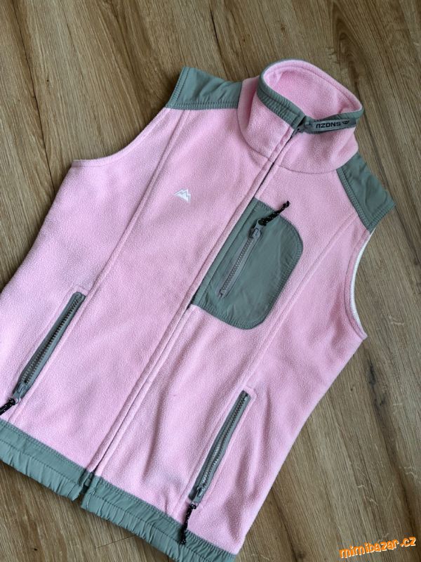 Vesta flees "SNOZU", v. M dětská