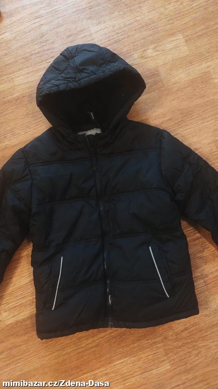 teplá černá zimní bunda vel. 116/122