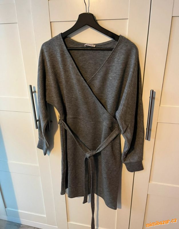 Teplé šaty Orsay 42