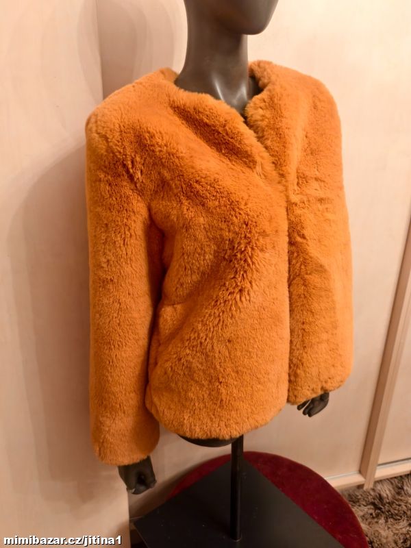 Umělý kožíšek Tally Weijl vel M