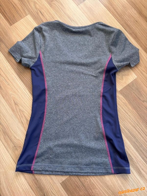 Sportovní funkční tričko