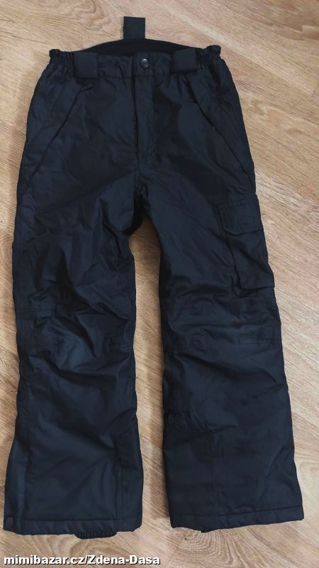 černé oteplovačky na lyže vel. 122/128