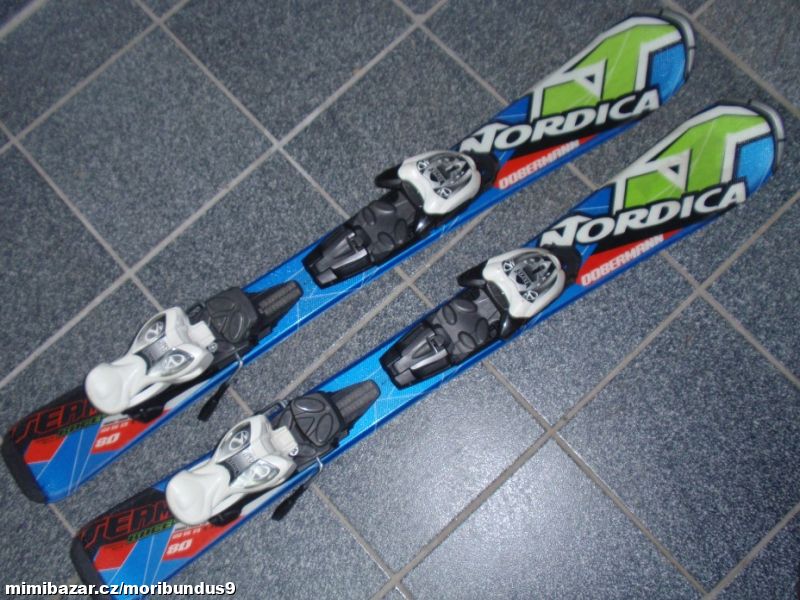 NASERVISOVANÉ 80 CM LYŽE CARVY NORDICA DOBERMANN
