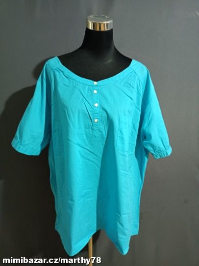 *** KRÁSNÁ DÁMSKÁ HALENKA BEZ VZORU, VEL.4XL ***