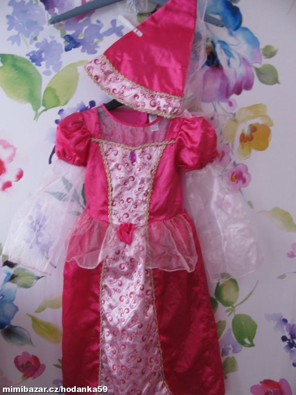 Karneval-růžové šaty a čepec pro Princeznu