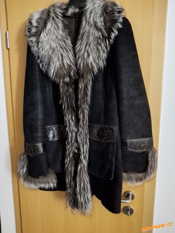 Kabát z jehněčí kůže