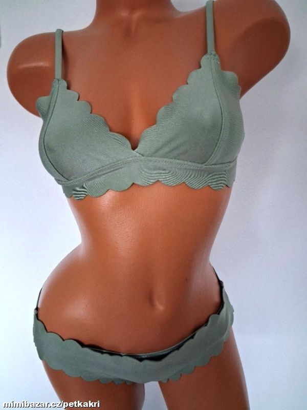 krásné dámské plavky uk 8 prsa A max B