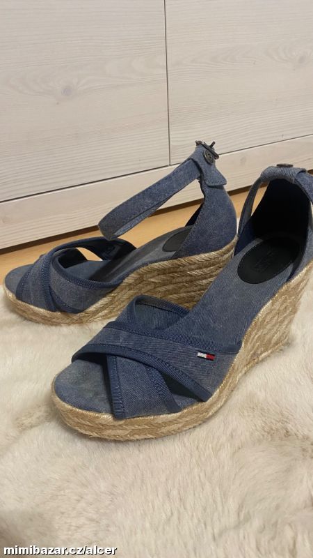 ★★★LETNÍ DÁMSKÉ SANDÁLKY NA PLATFORMĚ★★★