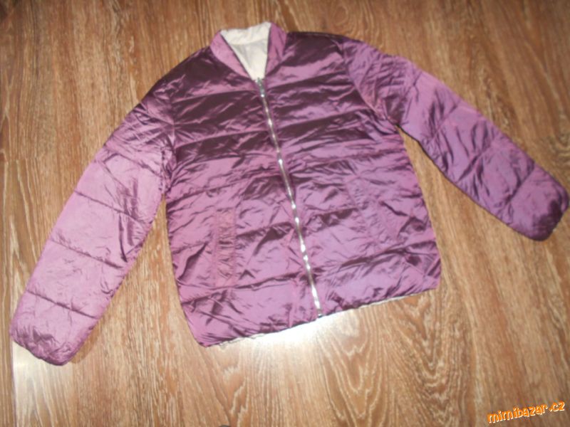 lehká fialková a béžová oboustranná jarní bunda 36