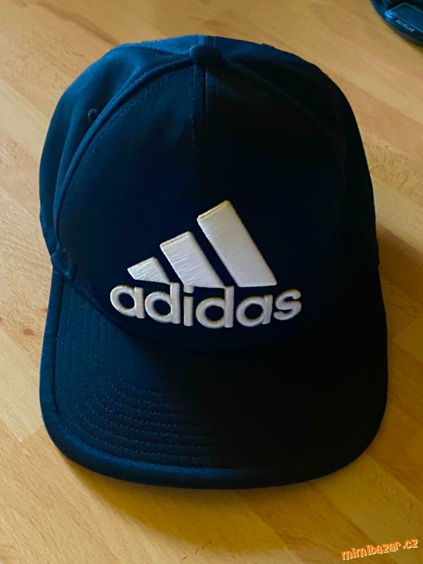 Kvalitní chlapecká kšiltovka Adidas