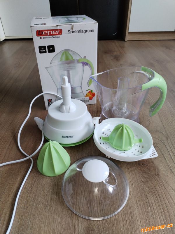 Elektrický citrusovač odšťavňovač