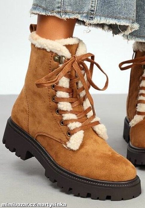 Dámské boty se šněrováním ZIMA 2025/26