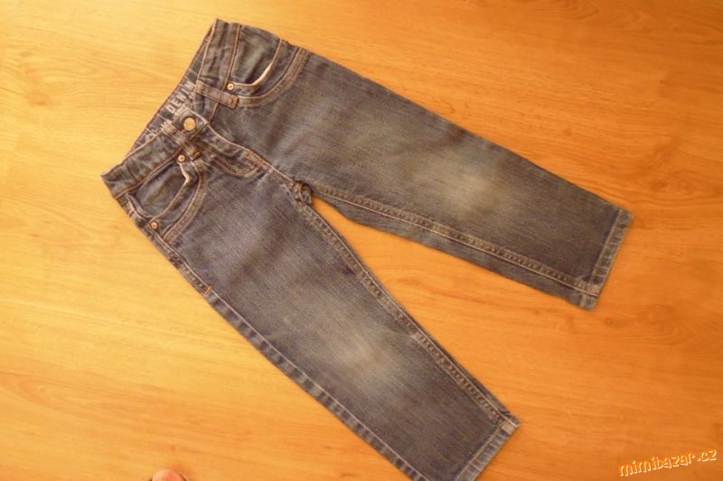 džíny