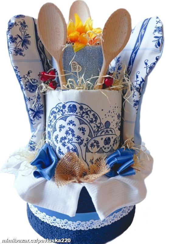 Textilní dort dvoupatrový "modrý cibulák"