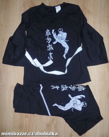 KOSTÝM KARATE