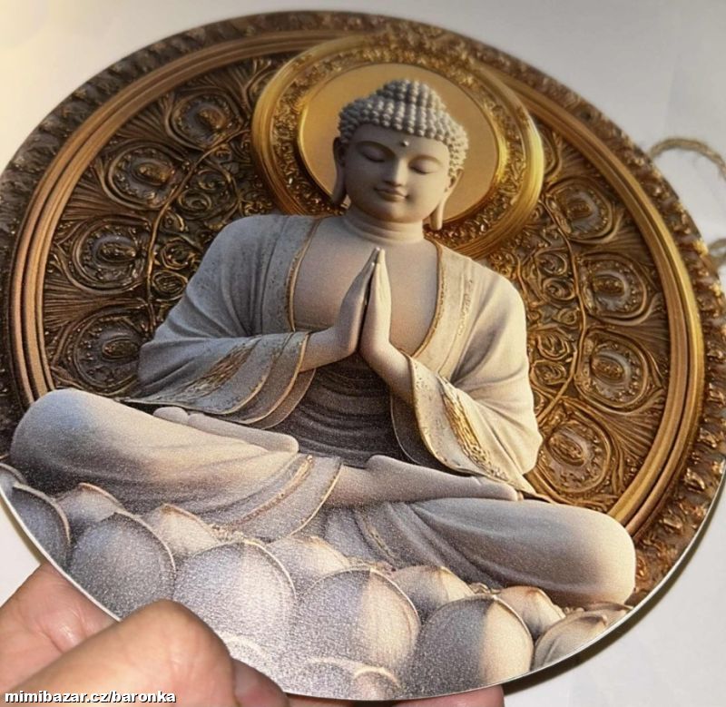 Dřevěná kruhová dekorace Buddha: klid a harmonie
