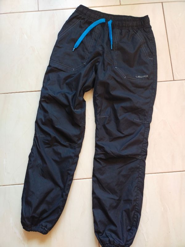 Sportovní kalhoty podšité flísem 140/146