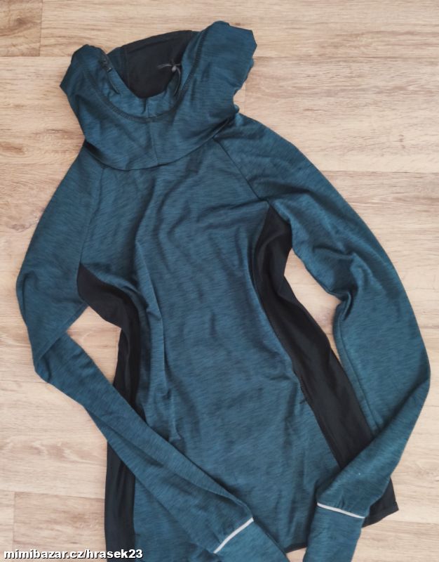 FUNKČNÍ MIKINA WORKOUT S