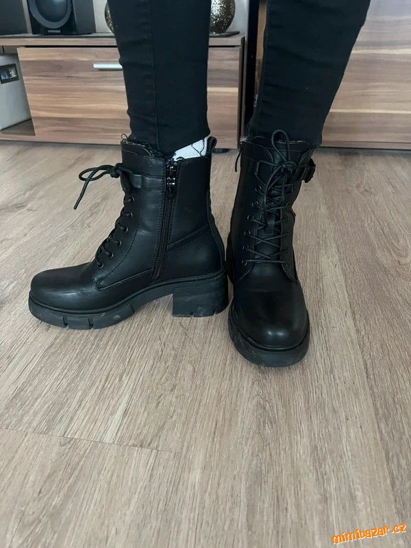 Dámské kotníčkové kozačky