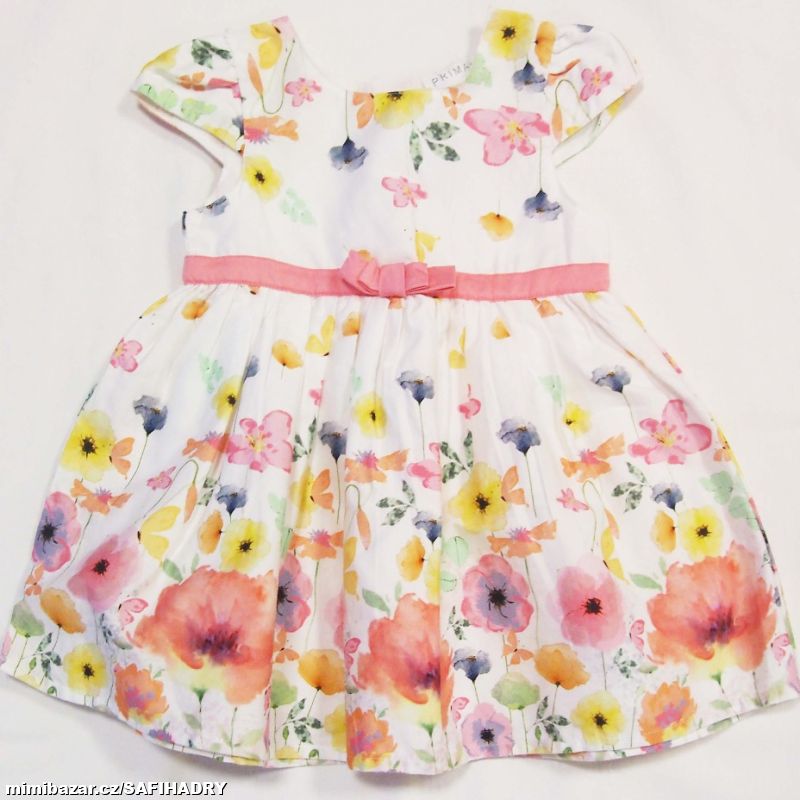 L114. Šaty s kytičkami