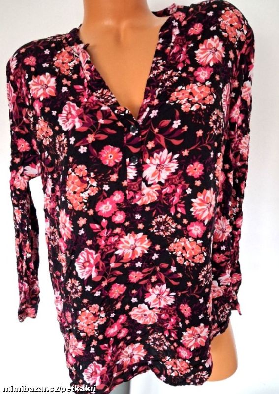květovaná volná černá halenka vel 46