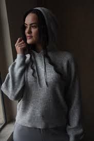 VLNĚNÝ SVETŘÍK S KAPUCÍ 40