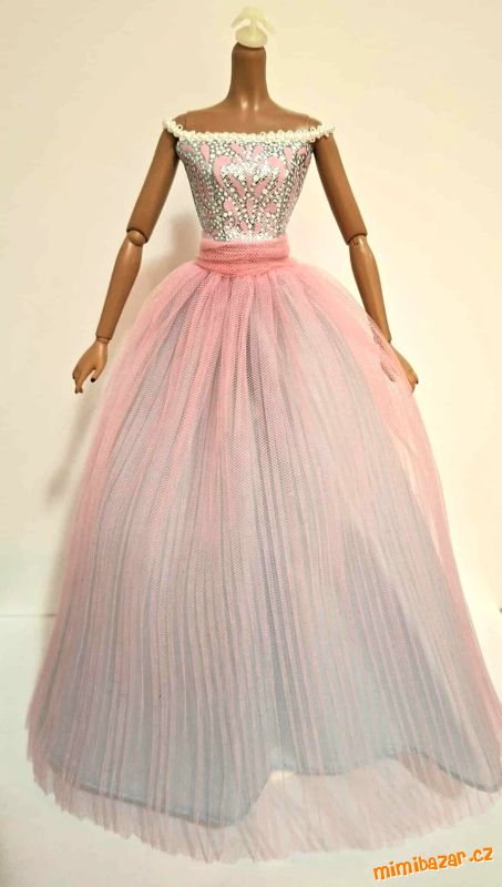 Na prodej saty sberatelska Barbie Birthday 2017