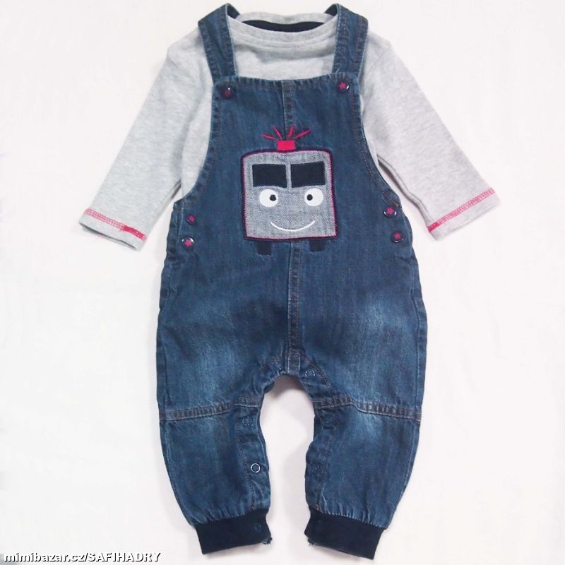 L138. Lacláče s autem