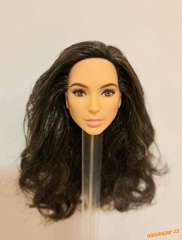 Na prodej hlavicka sberatelska Barbie Wonder woman